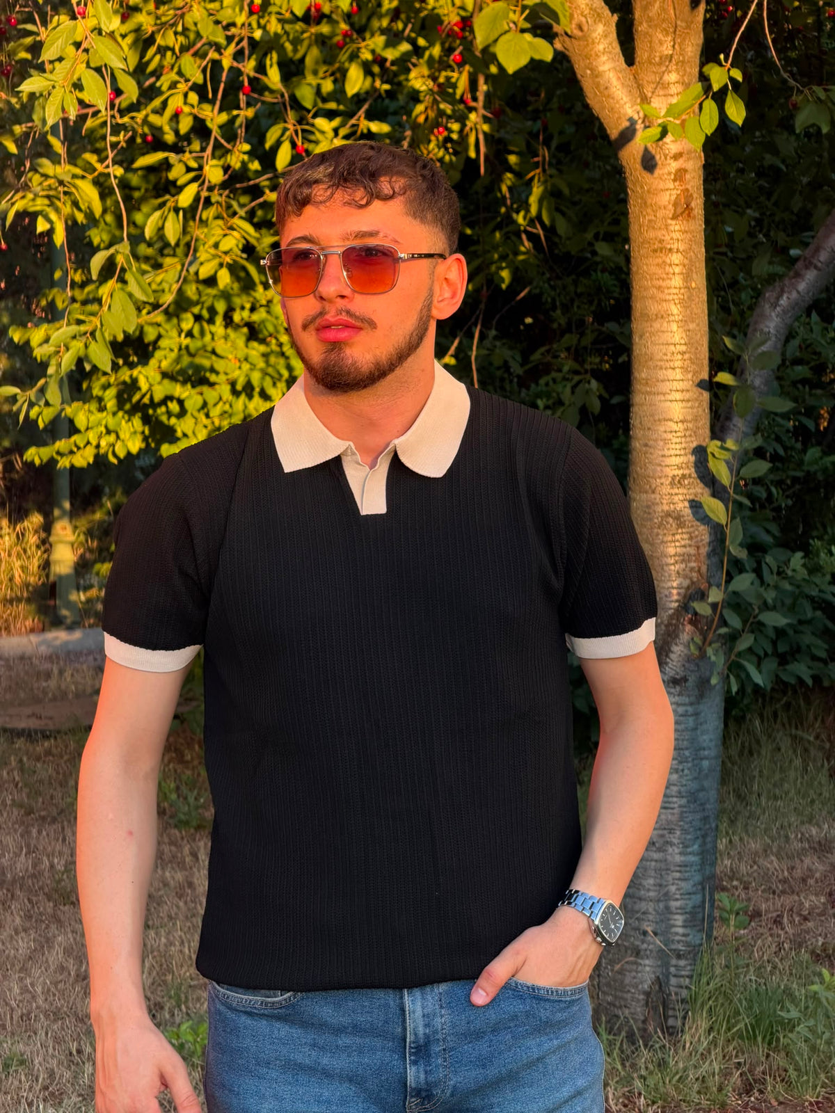 Siyah Kontrast Yaka Triko Polo Tişört