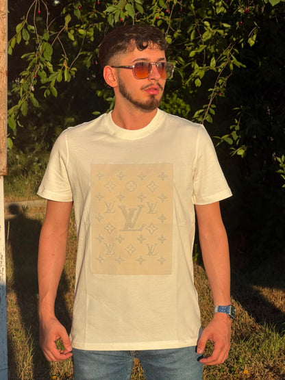 HILLS LABEL Monogram Kabartma Detaylı Premium Tişört – Ekru