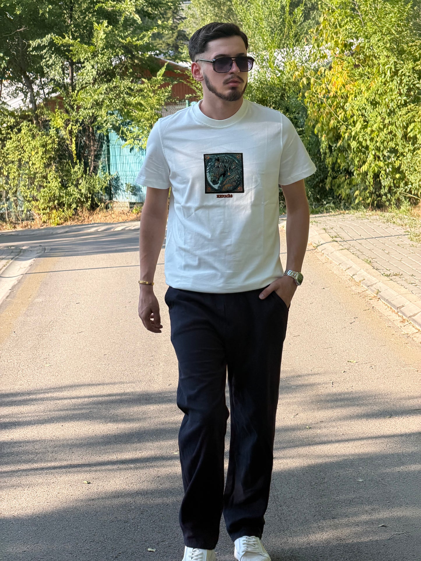 HILLS Zebra Desenli Grafik Baskılı Beyaz Tişört